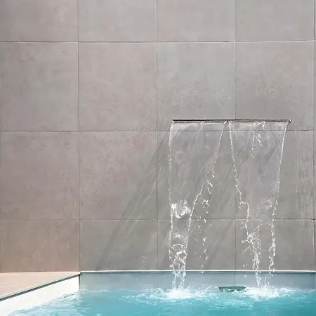 Ferro Piscina Climatizada *
